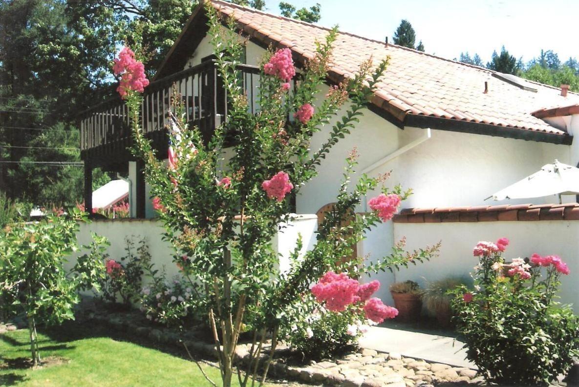 Spanish Villa Inn St. Helena Exteriér fotografie