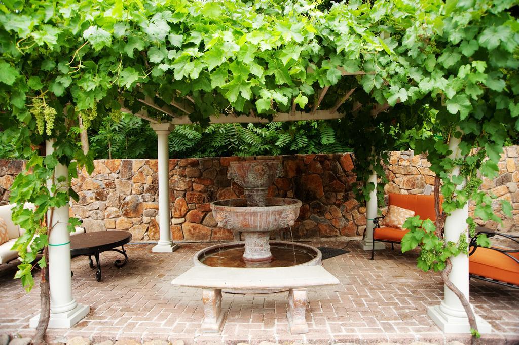 Spanish Villa Inn St. Helena Exteriér fotografie